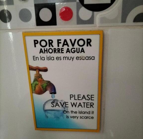 تختخواب و صبحانه Mary & Matt Lodge