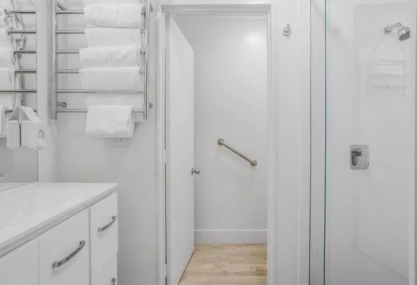 Hotelli Capital Lodge Motor Inn