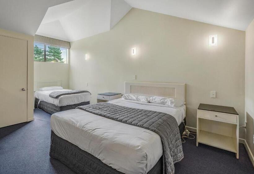 בית מלון כפרי Capital Lodge Motor Inn