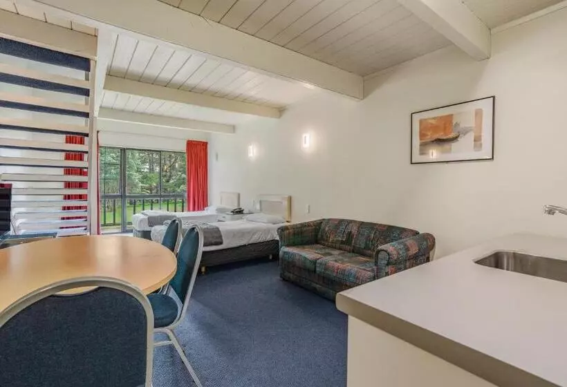 Hotelli Capital Lodge Motor Inn