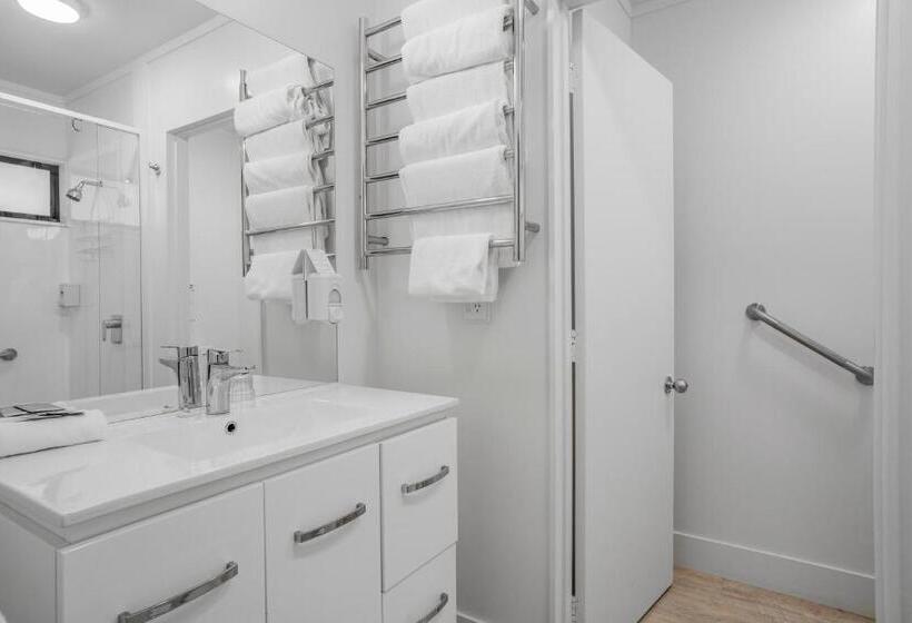 בית מלון כפרי Capital Lodge Motor Inn