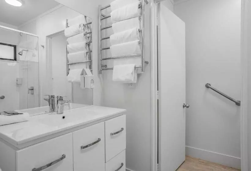 Hotelli Capital Lodge Motor Inn