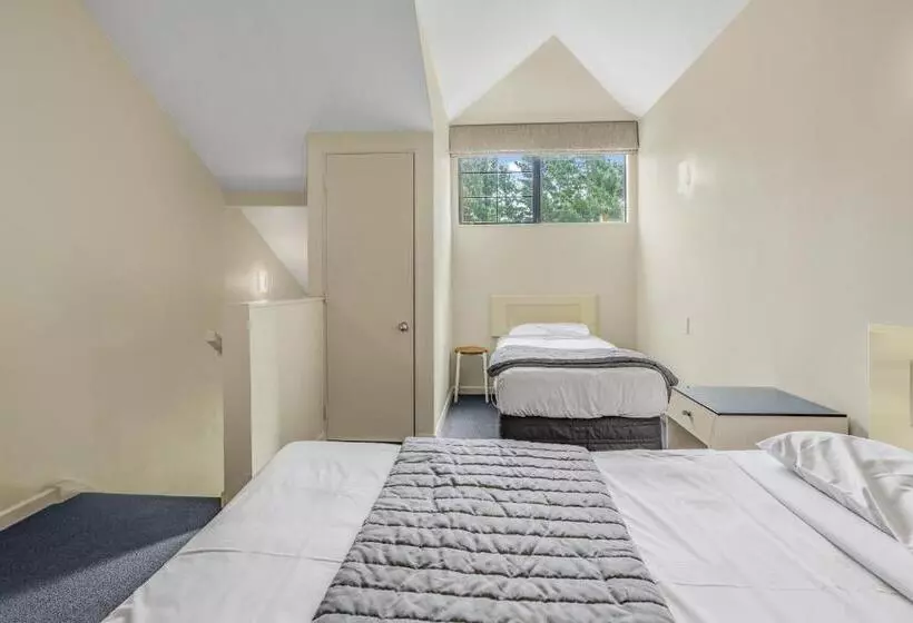 Hotelli Capital Lodge Motor Inn