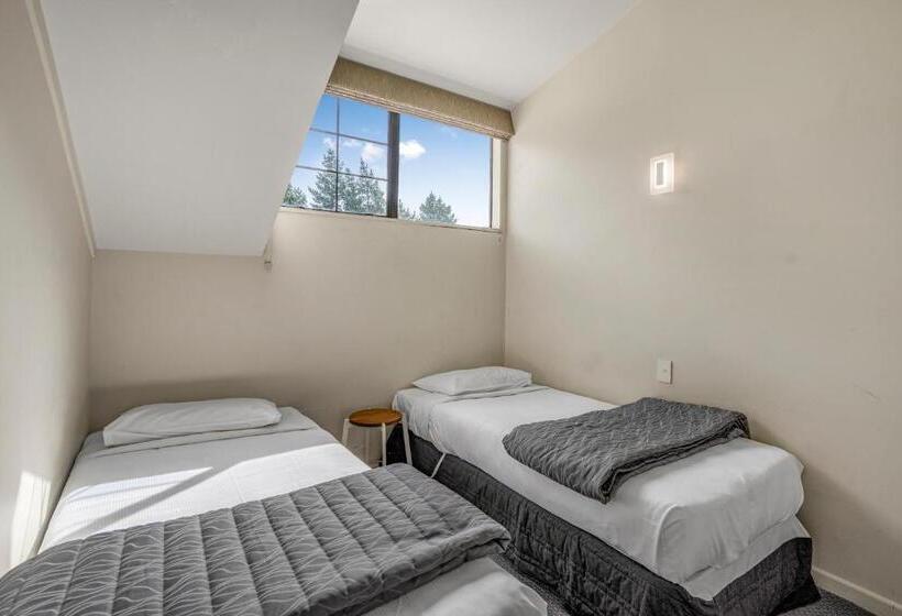 בית מלון כפרי Capital Lodge Motor Inn