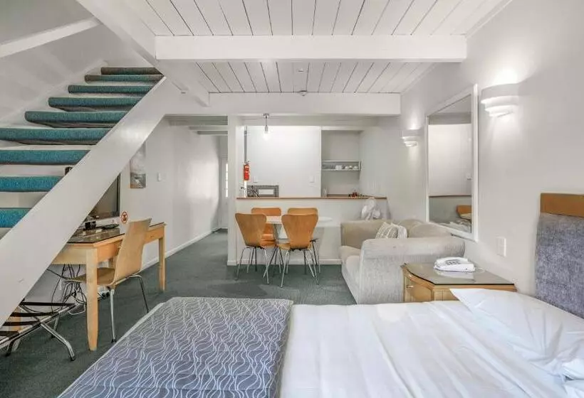 Hotelli Capital Lodge Motor Inn