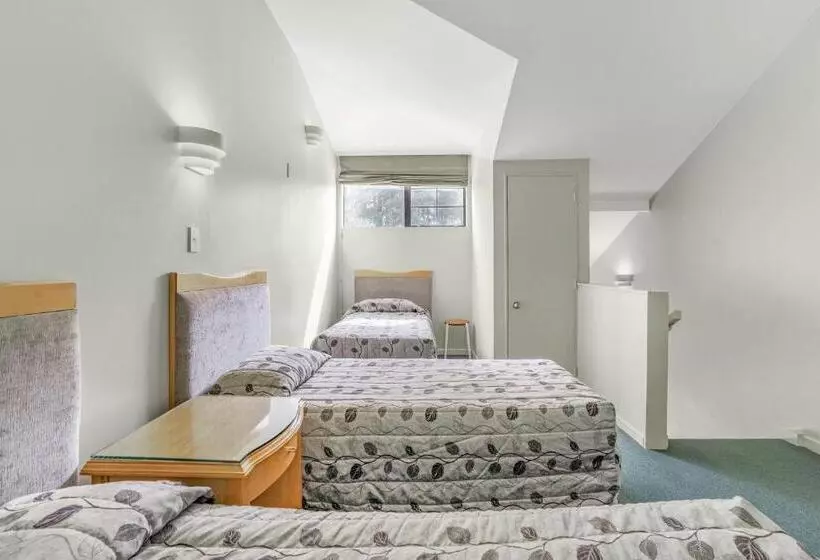 Hotelli Capital Lodge Motor Inn