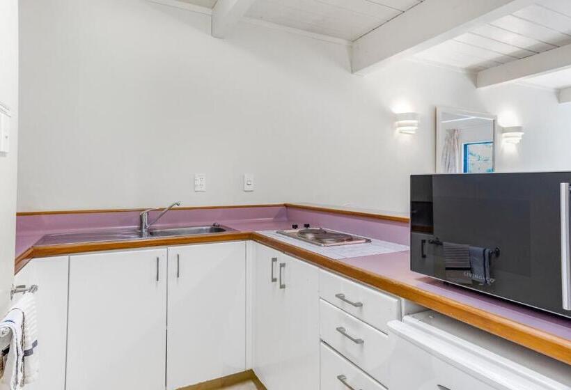 בית מלון כפרי Capital Lodge Motor Inn