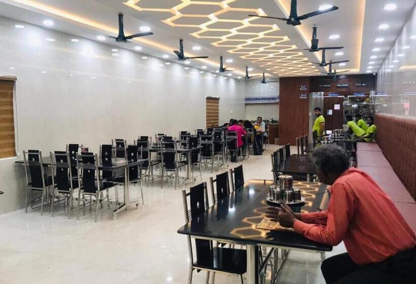 בית מלון כפרי Divine Rameshwaram