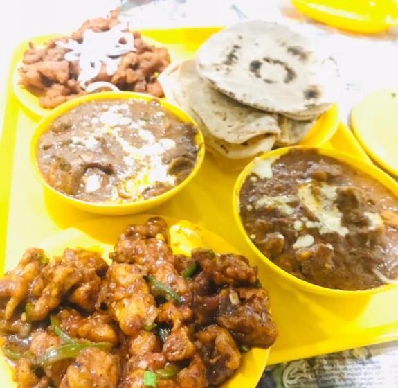 בית מלון כפרי Divine Rameshwaram