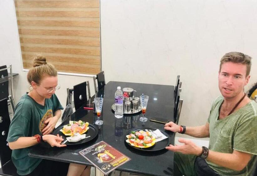 בית מלון כפרי Divine Rameshwaram