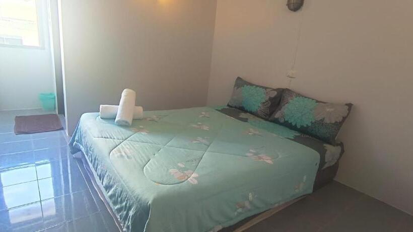 호텔 Funky Crab The River