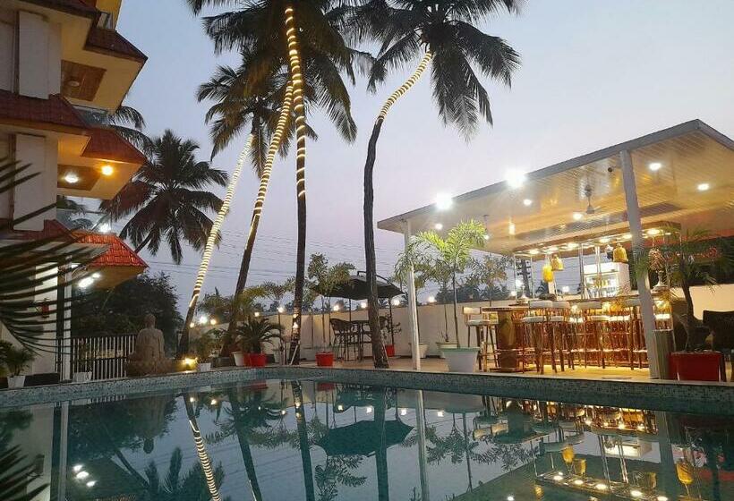 فندق Goa Continental Baga