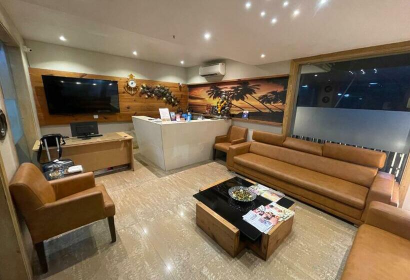 فندق Goa Continental Baga