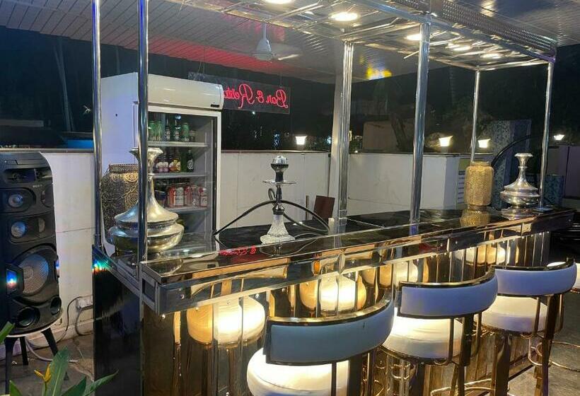فندق Goa Continental Baga