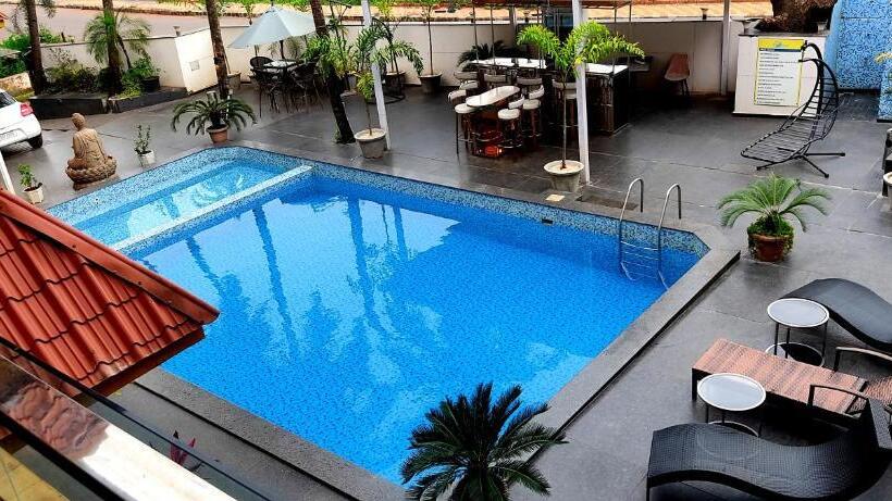 فندق Goa Continental Baga