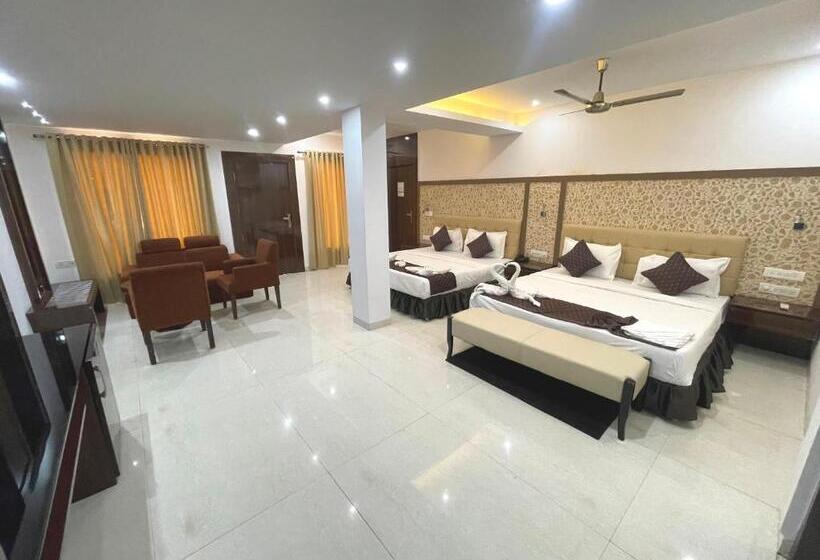 فندق Goa Continental Baga