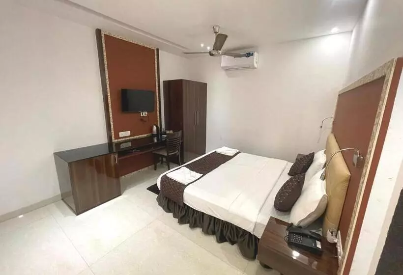 Hotel Goa Continental Baga