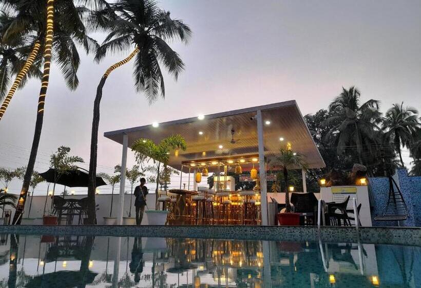 فندق Goa Continental Baga
