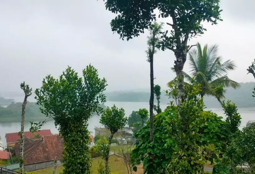 ホテル Karapuzha Water Scapes