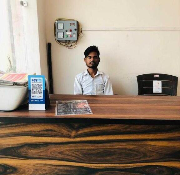 ホテル Oyo 80463j Hotal Mannat Valley