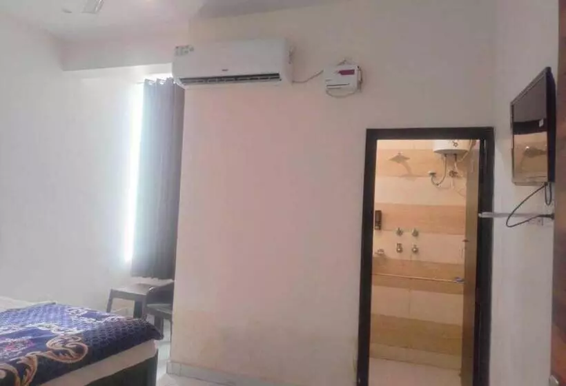Hotelli Oyo 80463j Hotal Mannat Valley