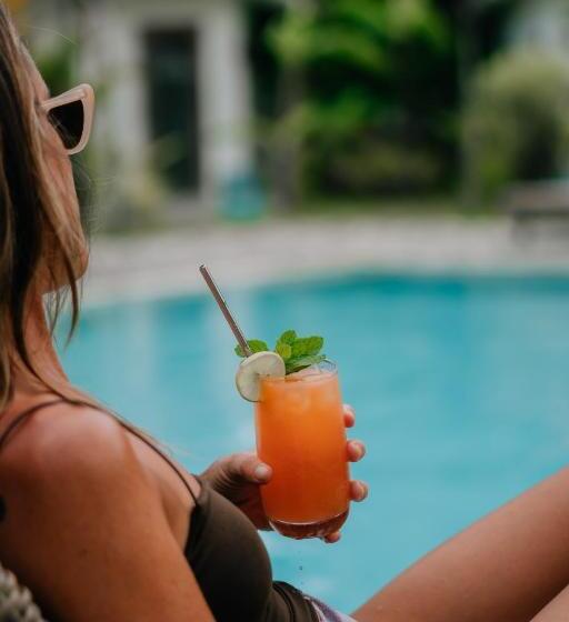 בית מלון כפרי Panta Rei Resort