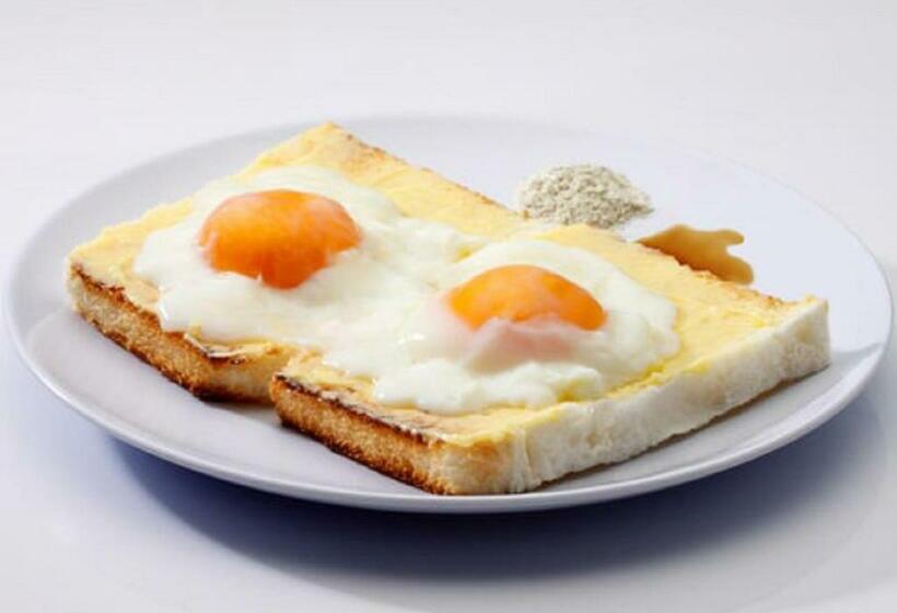 هتل Premier Inn Mall Lahore