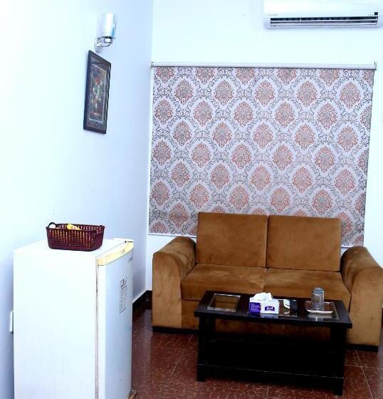 هتل Premier Inn Mall Lahore