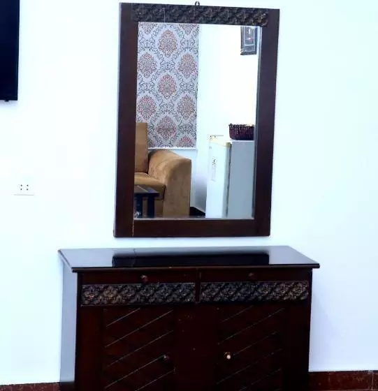 هتل Premier Inn Mall Lahore