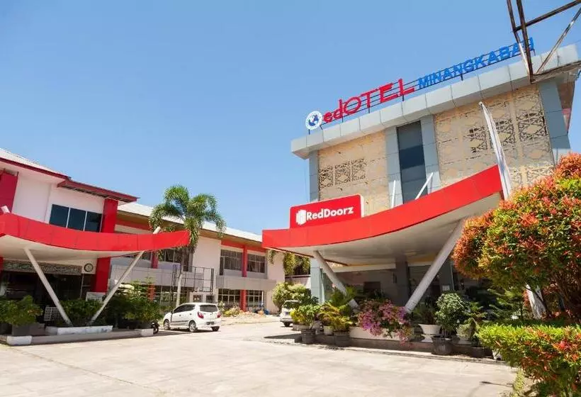 هتل Reddoorz Syariah Near Rs Yos Sudarso Padang