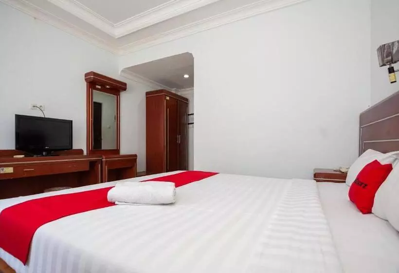هتل Reddoorz Syariah Near Rs Yos Sudarso Padang