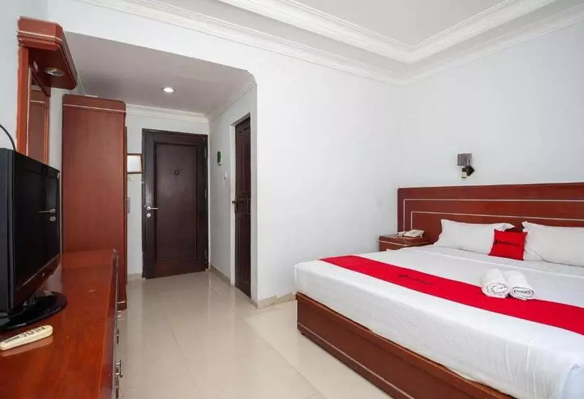 هتل Reddoorz Syariah Near Rs Yos Sudarso Padang