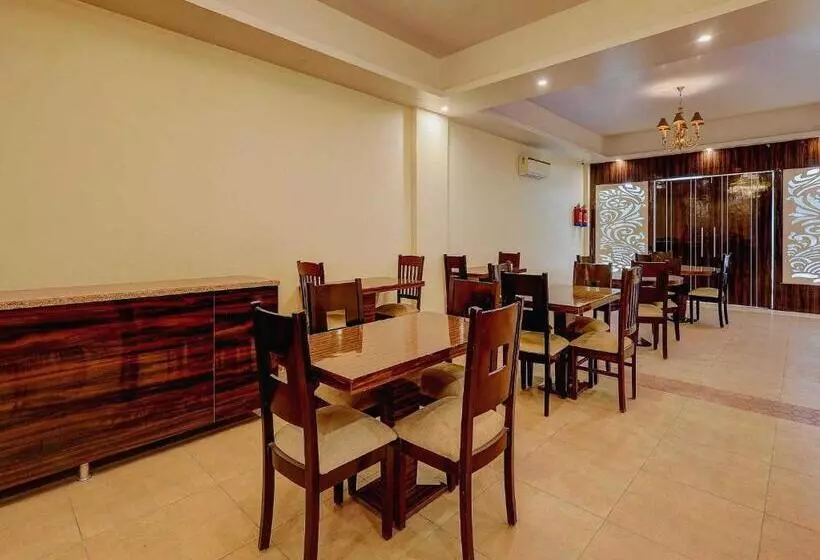 ホテル Townhouse 1172 Golden Key Near Delhi Airport