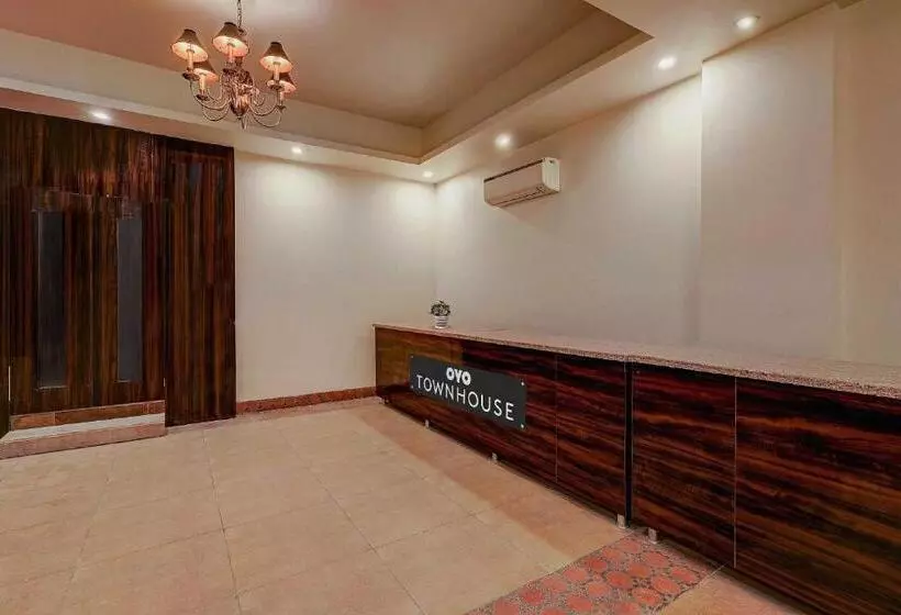 ホテル Townhouse 1172 Golden Key Near Delhi Airport