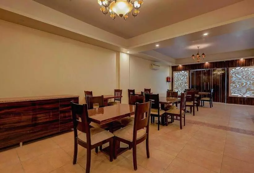 ホテル Townhouse 1172 Golden Key Near Delhi Airport