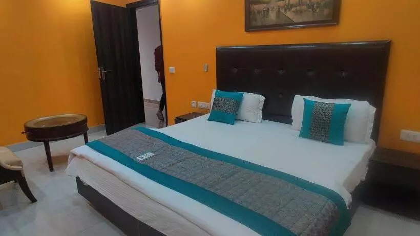 ホテル Townhouse 1172 Golden Key Near Delhi Airport