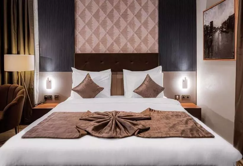 هتل Wali S Suites