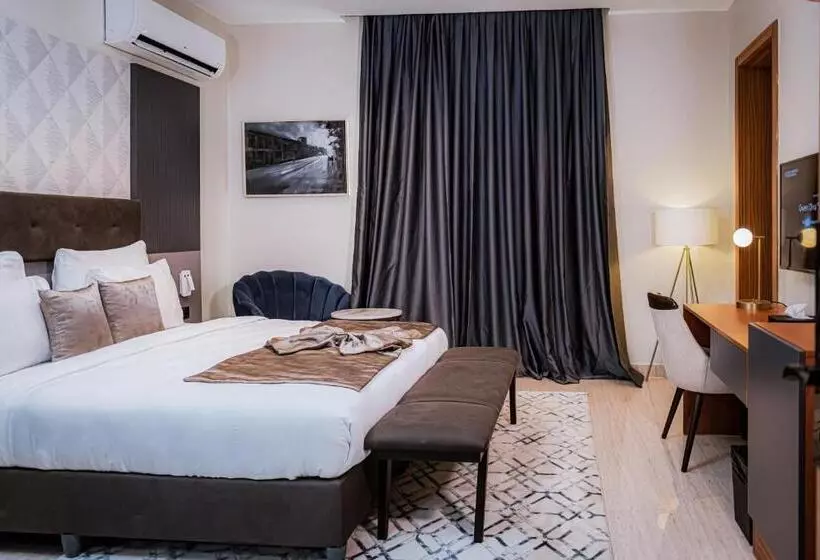 هتل Wali S Suites