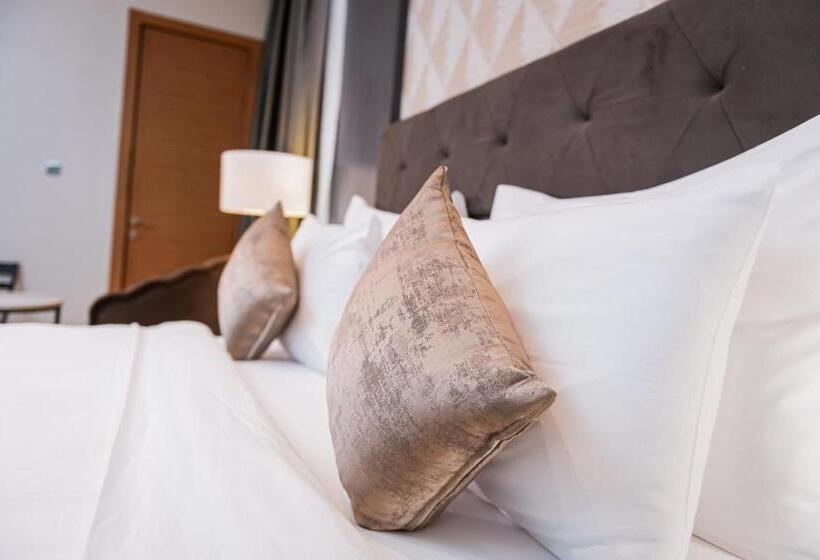 هتل Wali S Suites