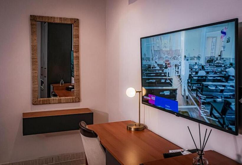 هتل Wali S Suites