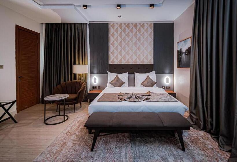 هتل Wali S Suites