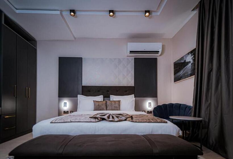 هتل Wali S Suites