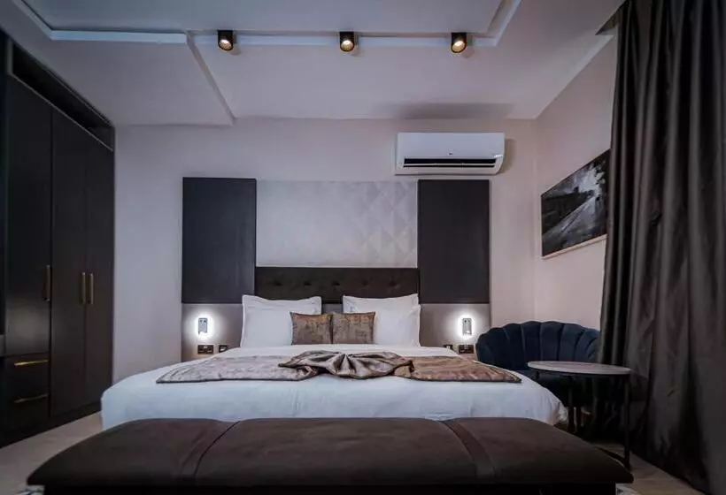 هتل Wali S Suites