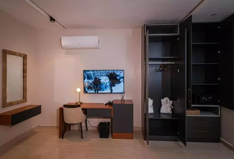 هتل Wali S Suites