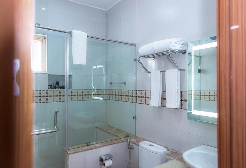 هتل Wali S Suites