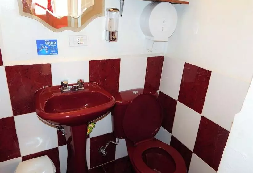 ペンション Hostal Imperial