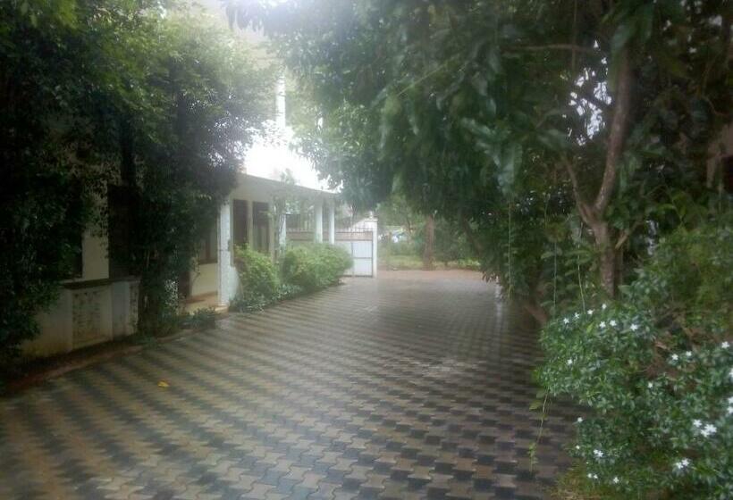 Pension Sapumal Rest