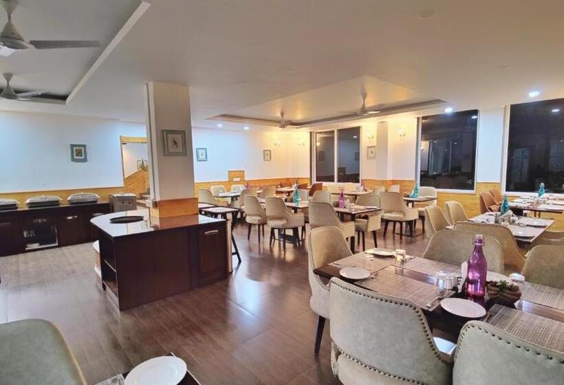 Queen Himya Resort By Dls Hotels