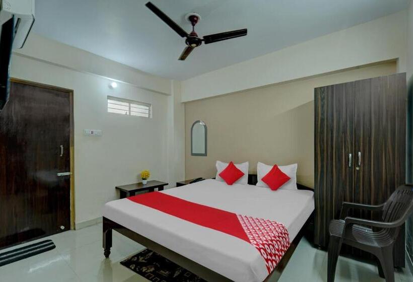 旅馆 Shri Hari Inn