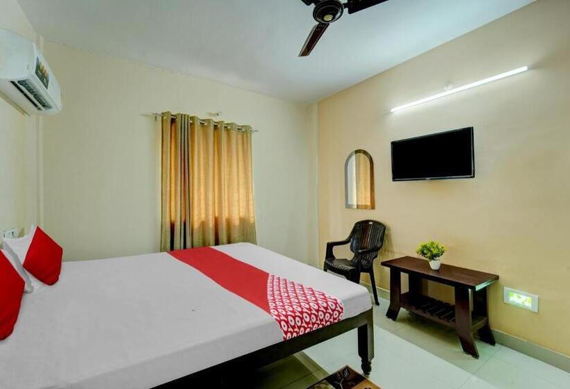 旅馆 Shri Hari Inn